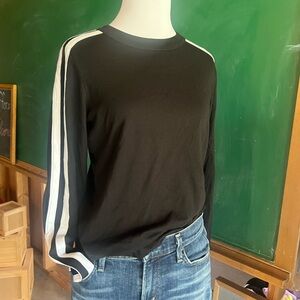 N.philanthropy top. Black with stripe down the side of arm. Small.